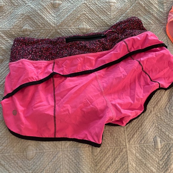 LULULEMON speed up shorts 2.5" - Picture 2 of 3